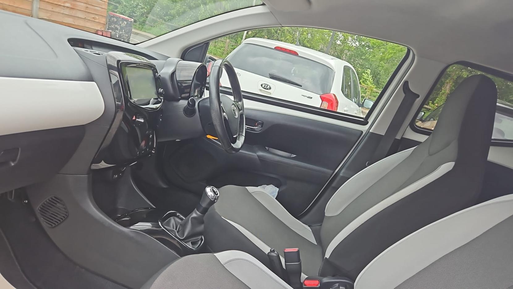 Toyota AYGO 1.0 VVT-i x-press Hatchback 5dr Petrol Manual Euro 6 (68 ps)