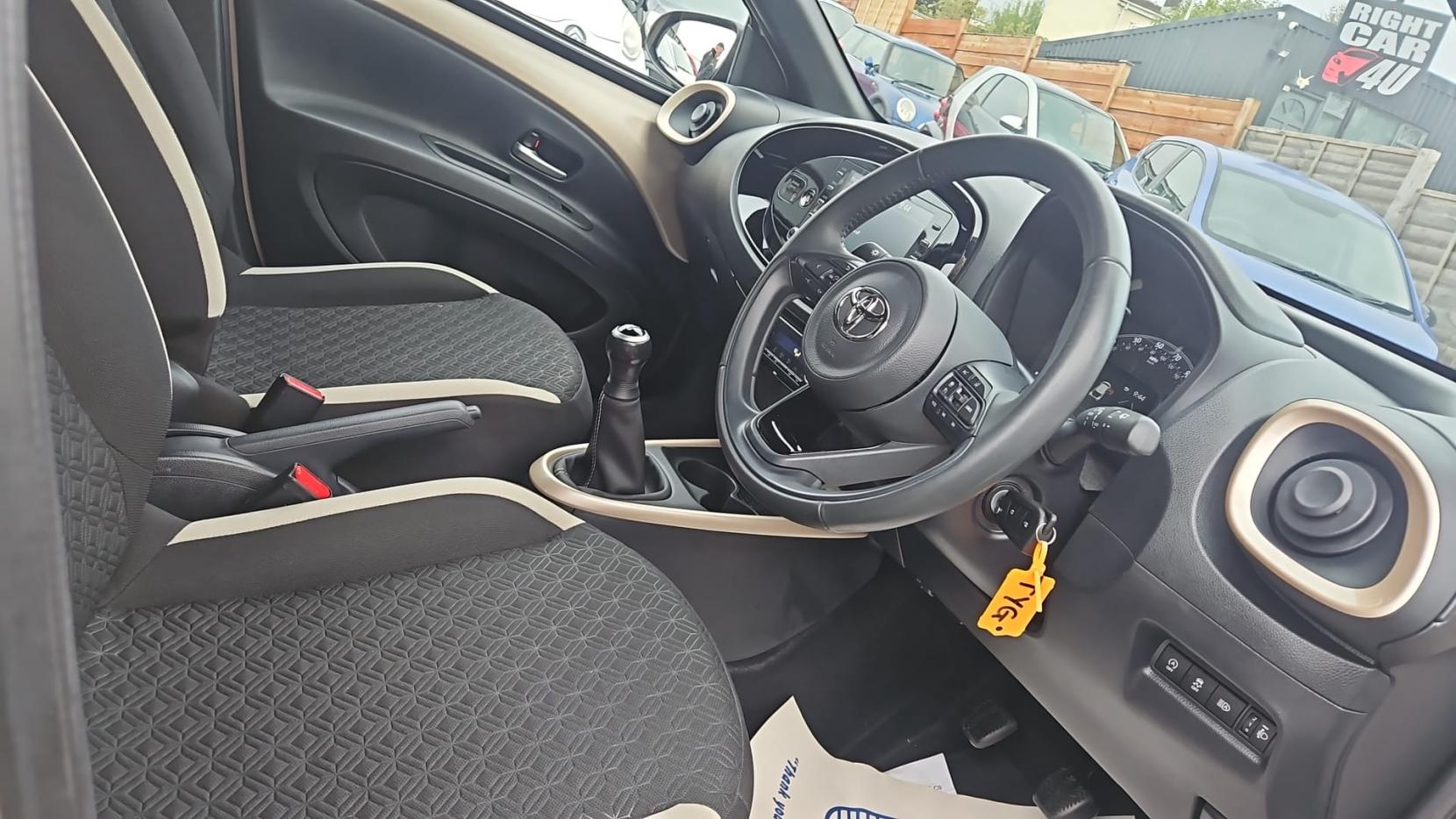 Toyota Aygo X 1.0 VVT-i Edge Hatchback 5dr Petrol Manual Euro 6 (s/s) (72 ps)