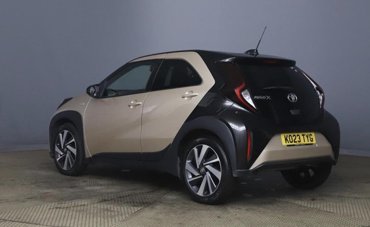 Toyota Aygo X 1.0 VVT-i Edge Hatchback 5dr Petrol Manual Euro 6 (s/s) (72 ps)