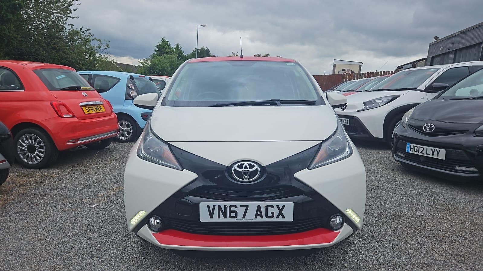 Toyota AYGO 1.0 VVT-i x-press Hatchback 5dr Petrol Manual Euro 6 (68 ps)