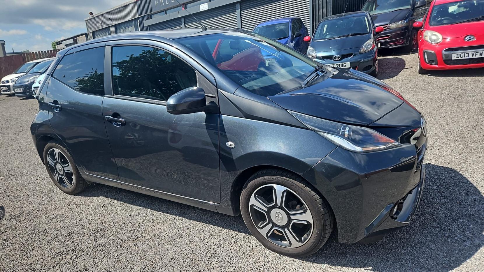 Toyota AYGO 1.0 VVT-i x-clusiv3 Hatchback 5dr Petrol x-shift Euro 6 (68 ps)