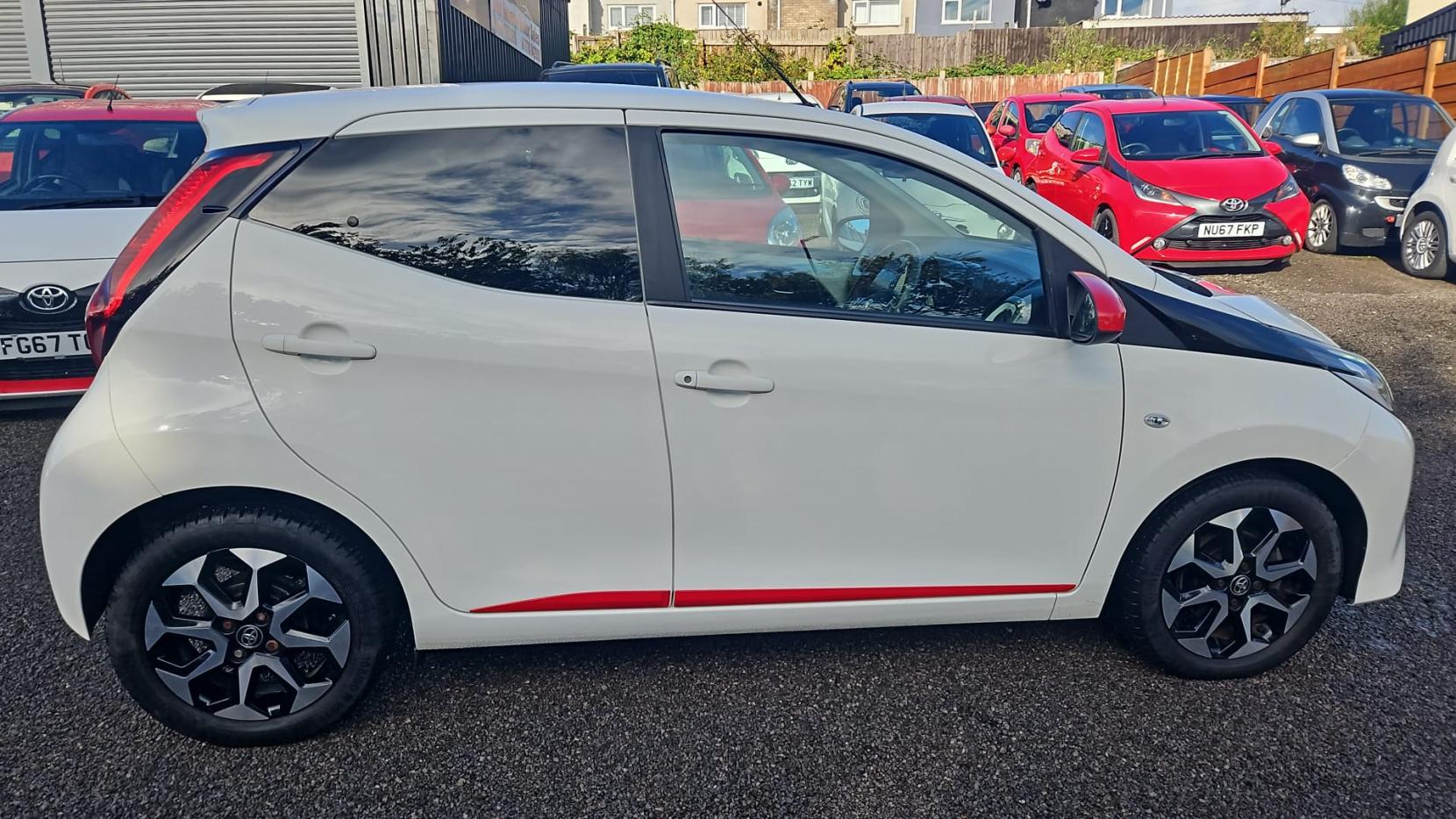 Toyota AYGO 1.0 VVT-i x-trend Hatchback 5dr Petrol x-shift Euro 6 (71 ps)