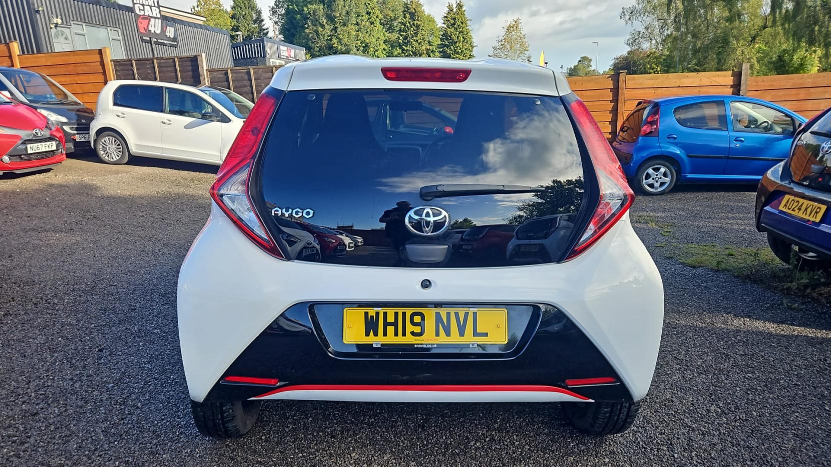Toyota AYGO 1.0 VVT-i x-trend Hatchback 5dr Petrol x-shift Euro 6 (71 ps)