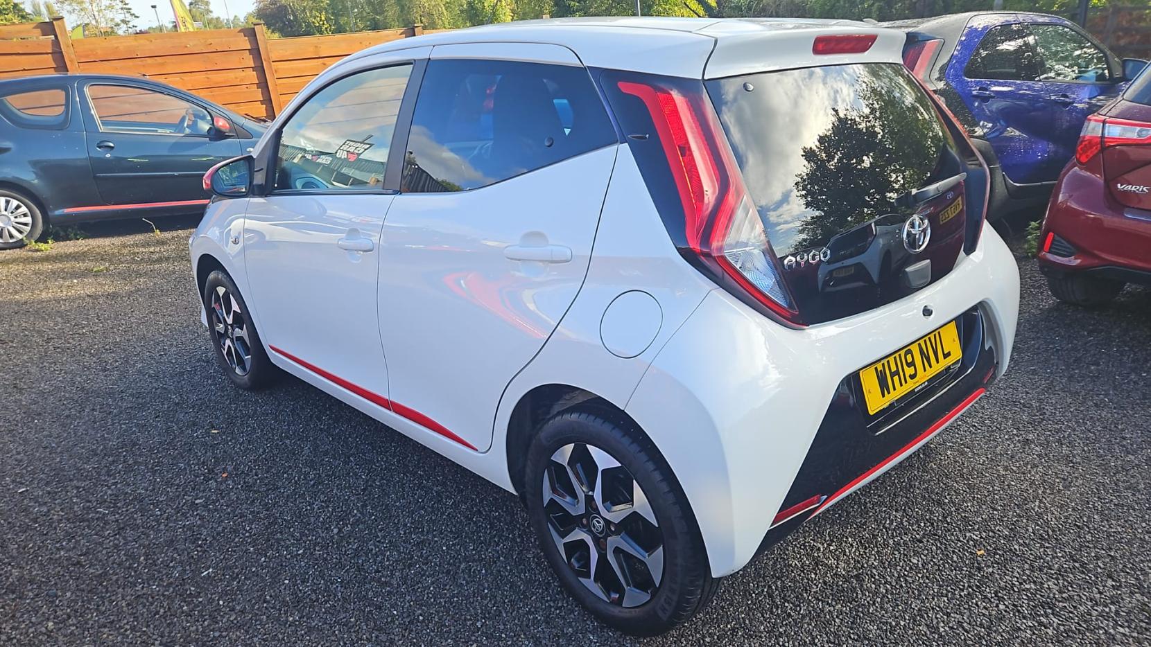 Toyota AYGO 1.0 VVT-i x-trend Hatchback 5dr Petrol x-shift Euro 6 (71 ps)