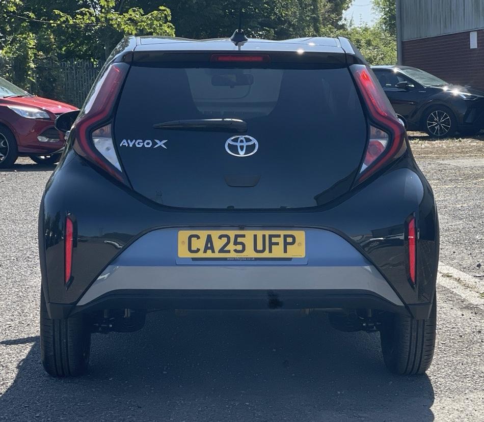 Toyota Aygo X 1.0 VVT-i Edge Hatchback 5dr Petrol Manual Euro 6 (s/s) (72 ps)