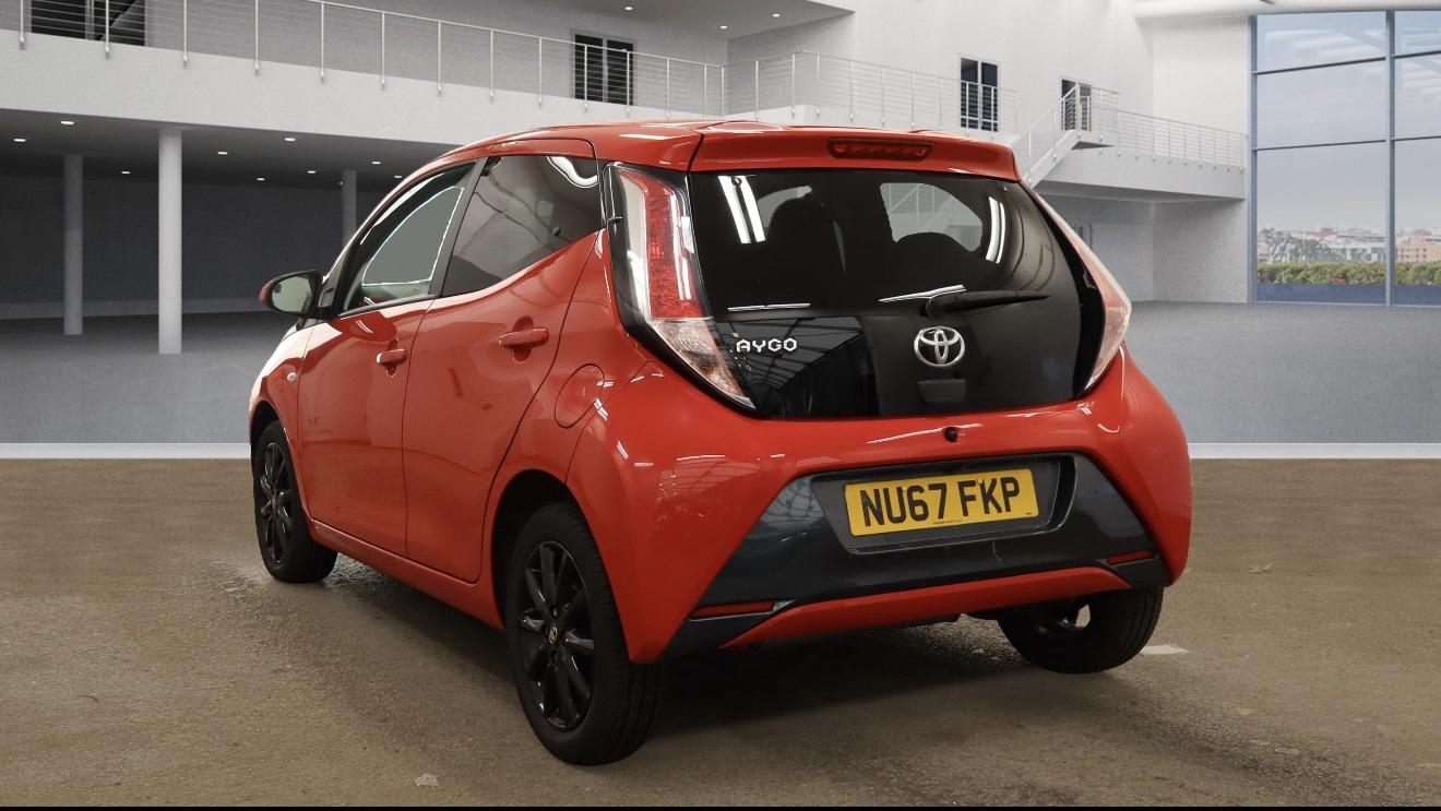 Toyota AYGO 1.0 VVT-i x-style Hatchback 5dr Petrol x-shift Euro 6 (68 ps)
