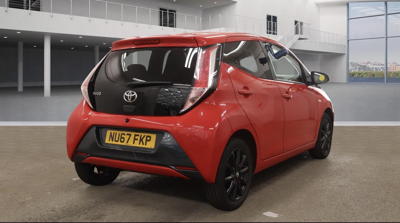 Toyota AYGO 1.0 VVT-i x-style Hatchback 5dr Petrol x-shift Euro 6 (68 ps)