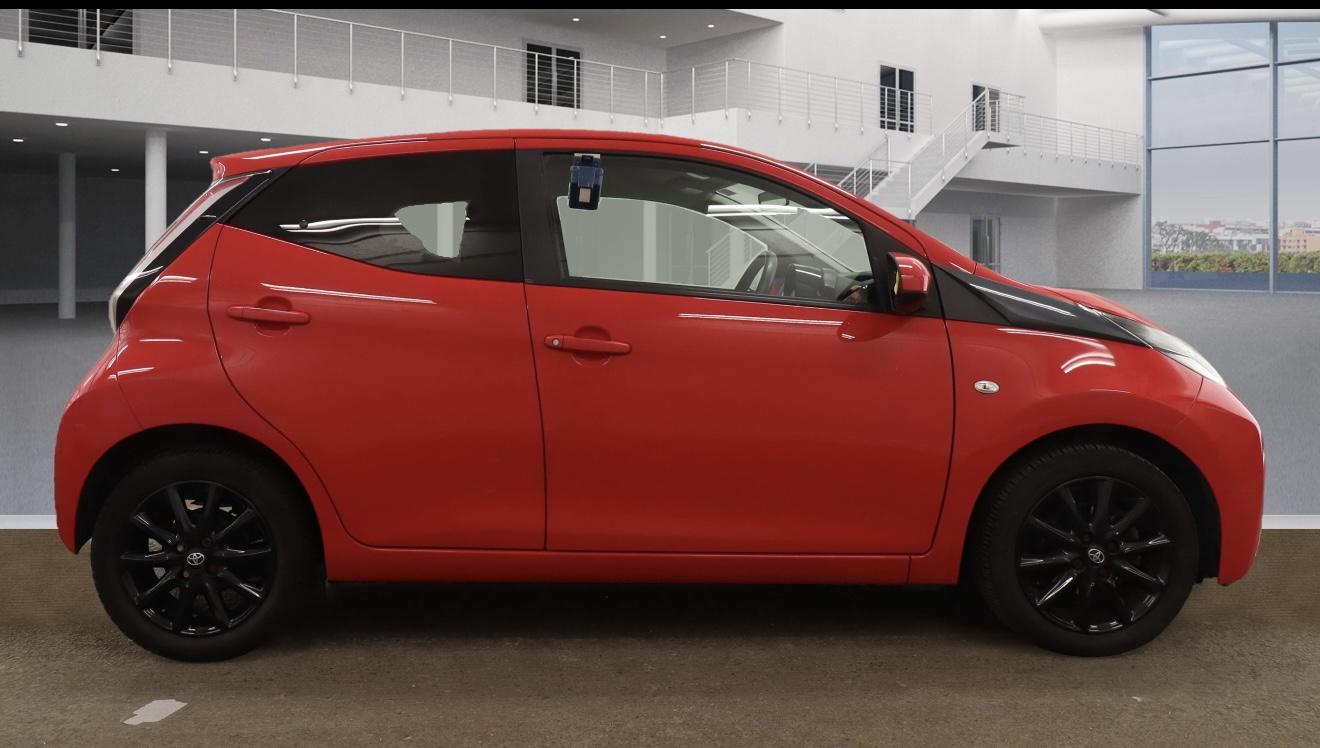 Toyota AYGO 1.0 VVT-i x-style Hatchback 5dr Petrol x-shift Euro 6 (68 ps)
