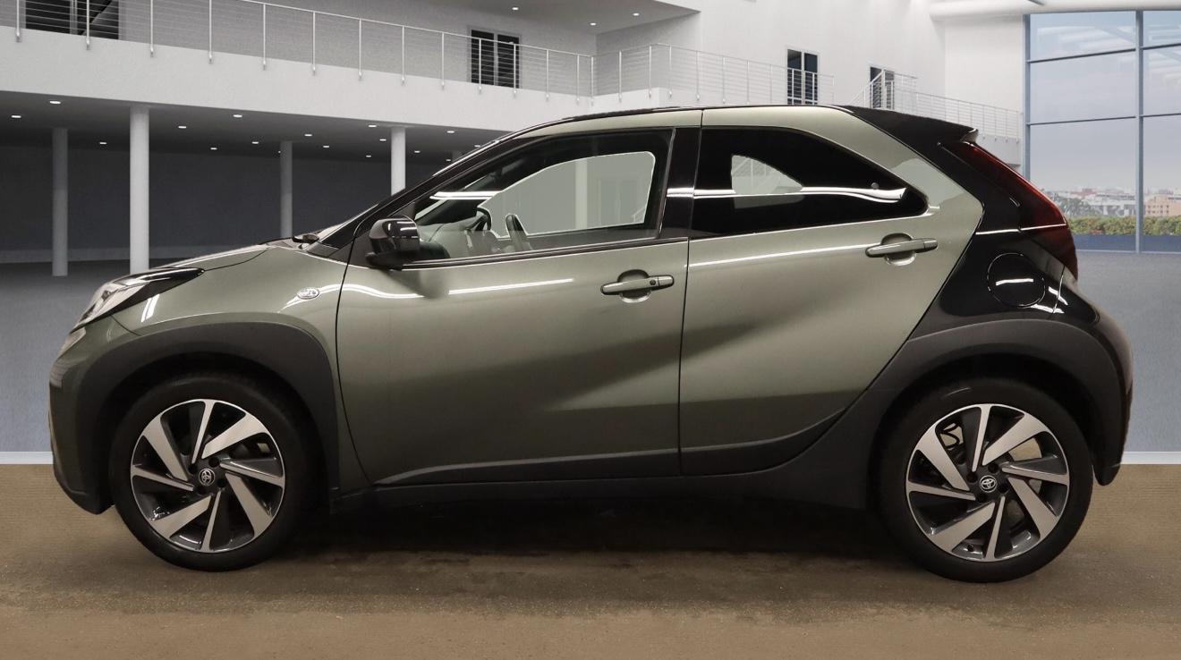 Toyota Aygo X 1.0 VVT-i Exclusive Hatchback 5dr Petrol Manual Euro 6 (s/s) (72 ps)