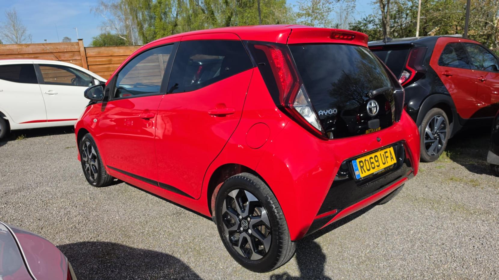 Toyota AYGO 1.0 VVT-i x-trend Hatchback 5dr Petrol x-shift Euro 6 (71 ps)