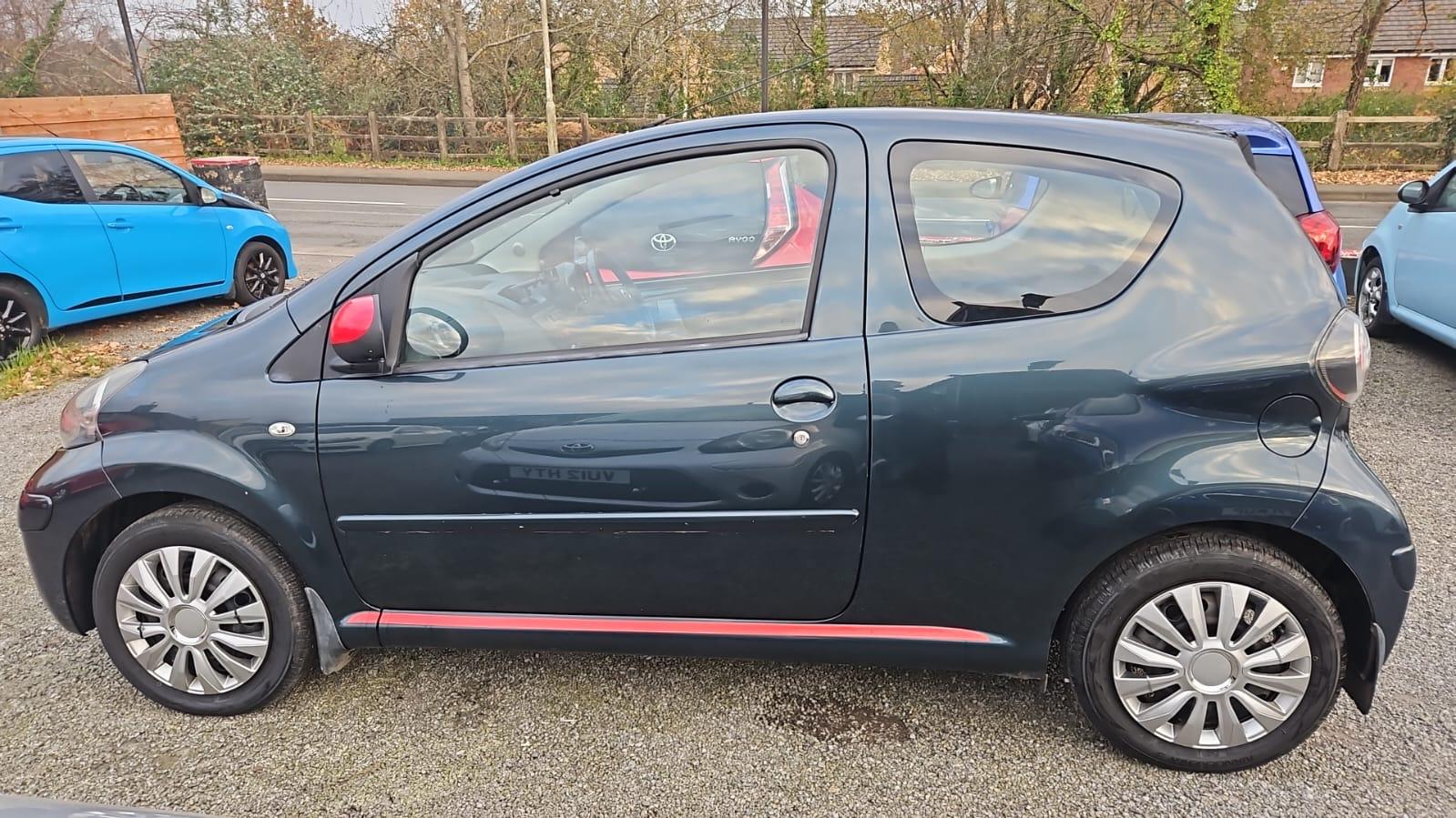 Toyota AYGO 1.0 VVT-i Ice Hatchback 3dr Petrol Manual Euro 5 (67 ps)