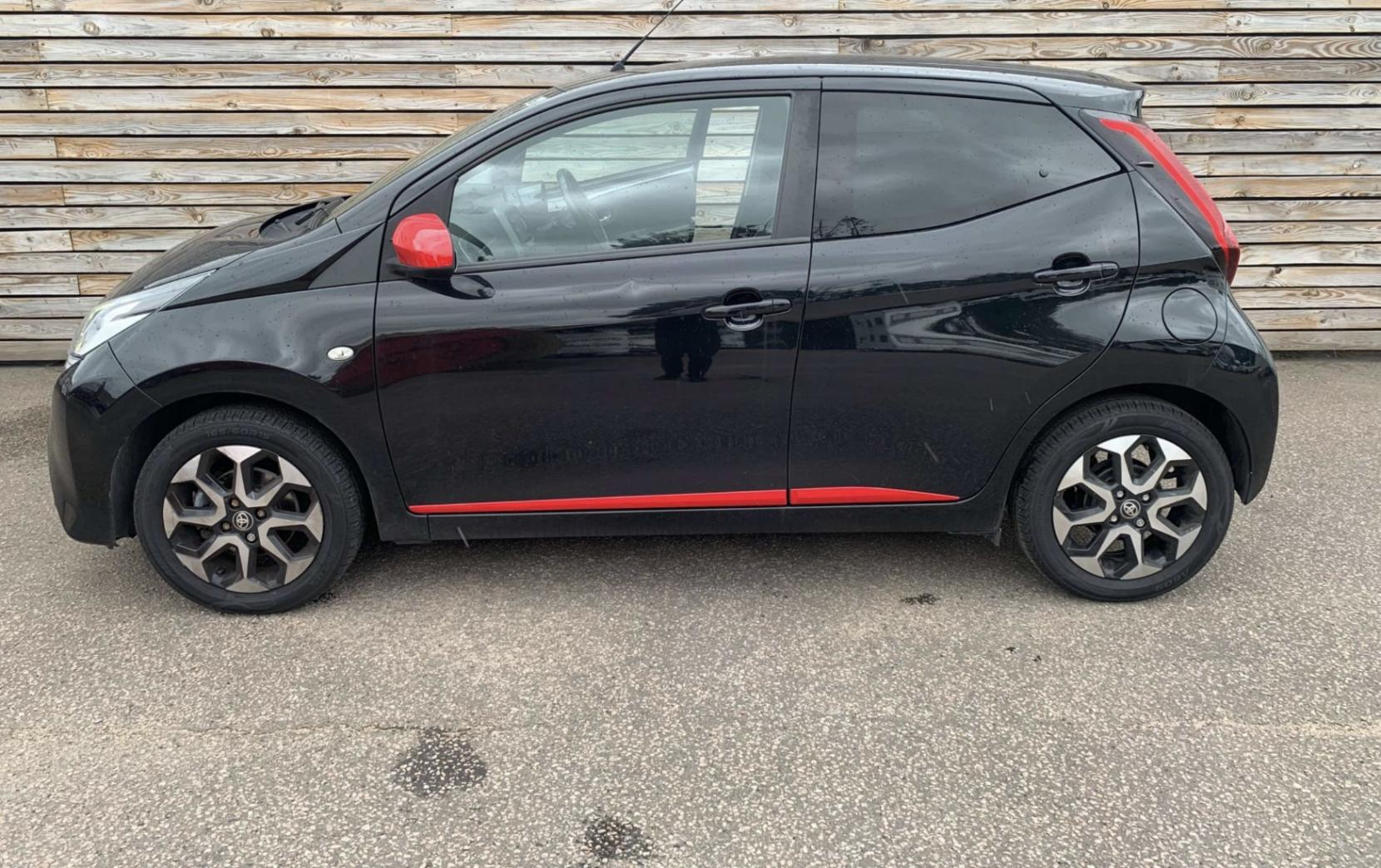 Toyota AYGO 1.0 VVT-i x-trend Funroof 5dr Petrol x-shift Euro 6 (71 ps)