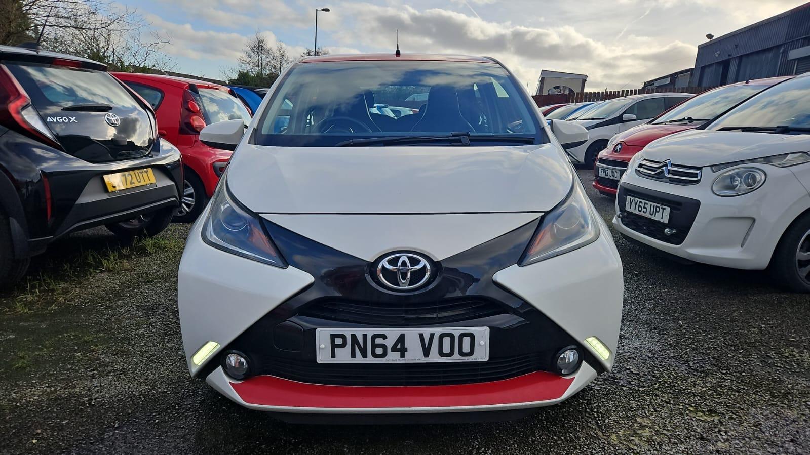 Toyota AYGO 1.0 VVT-i x-pression Hatchback 5dr Petrol Manual Euro 5 Euro 5 (68 ps)