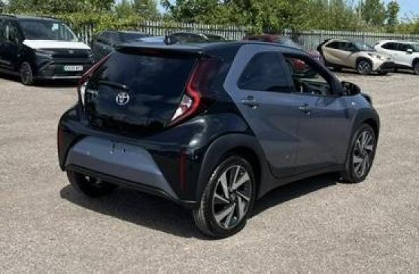 Toyota Aygo X 1.0 VVT-i Edge Hatchback 5dr Petrol Manual Euro 6 (s/s) (72 ps)