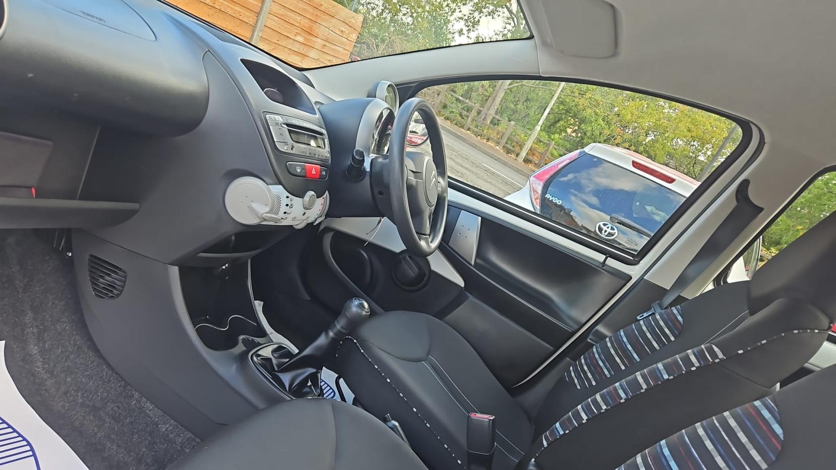 Citroen C1 1.0i VTR Hatchback 5dr Petrol Manual Euro 5 (68 ps)