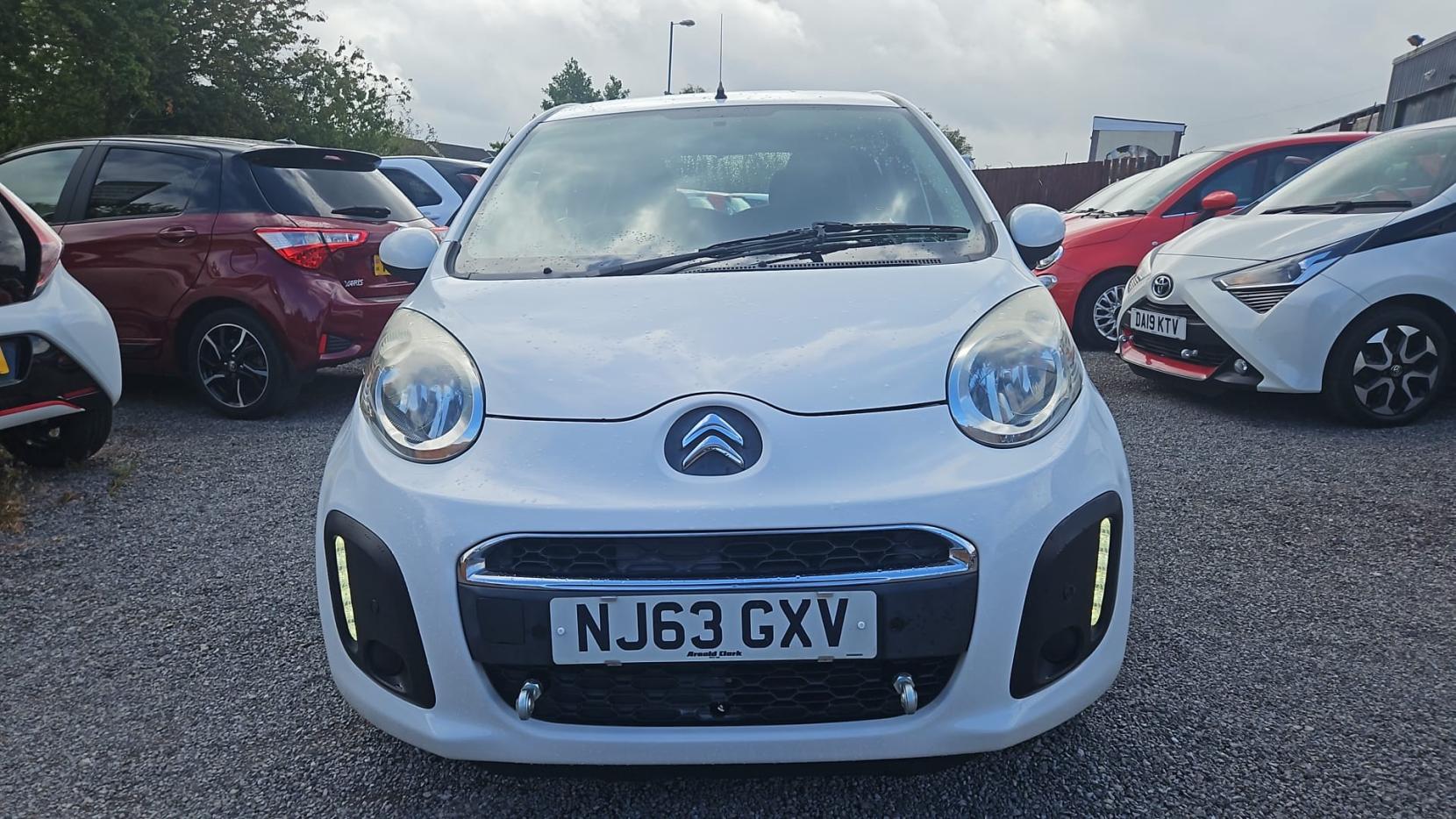 Citroen C1 1.0i VTR Hatchback 5dr Petrol Manual Euro 5 (68 ps)