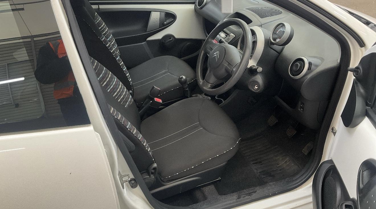 Citroen C1 1.0i VTR Hatchback 5dr Petrol Manual Euro 5 (68 ps)