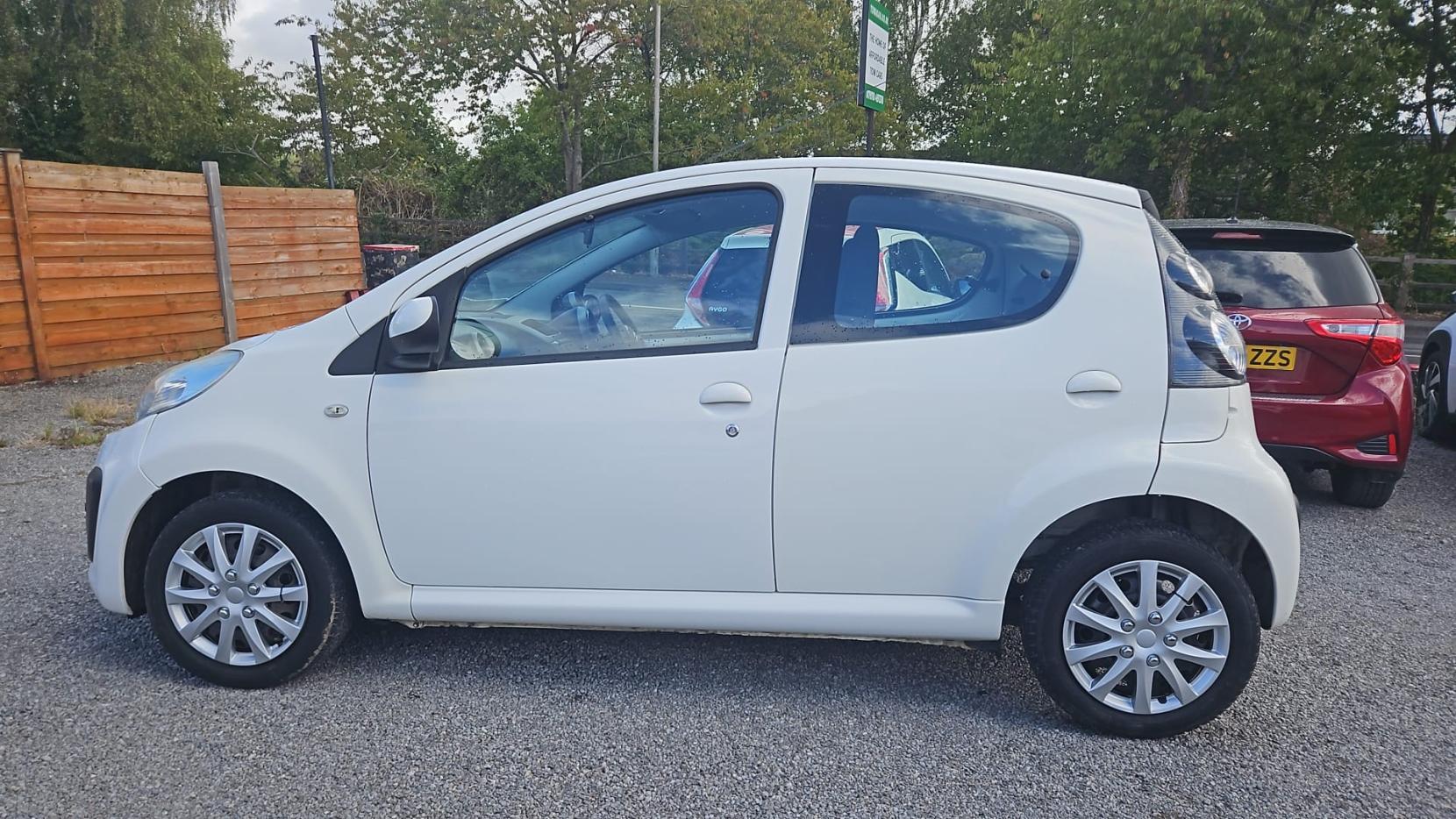Citroen C1 1.0i VTR Hatchback 5dr Petrol Manual Euro 5 (68 ps)