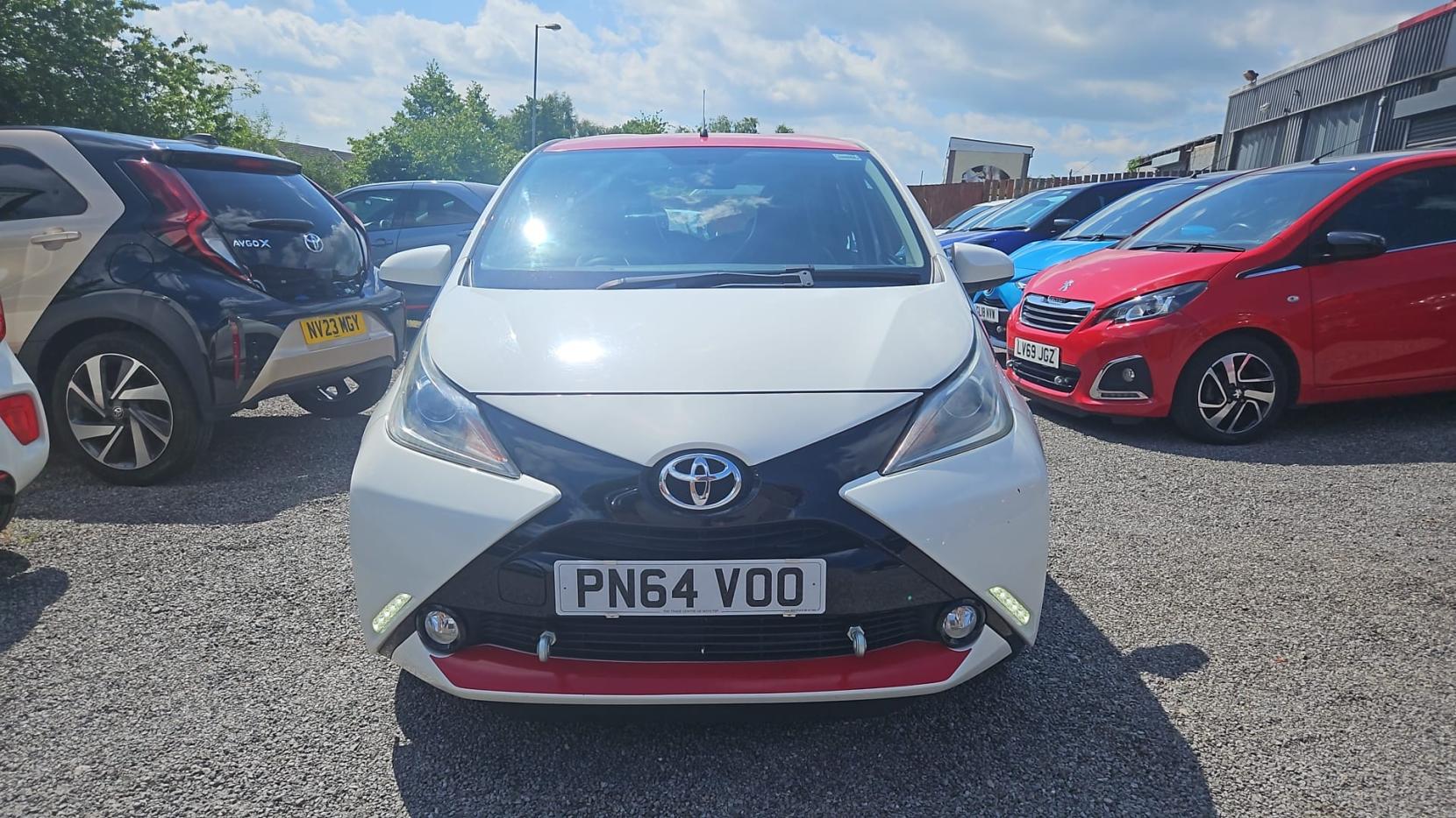 Toyota AYGO 1.0 VVT-i x-pression Hatchback 5dr Petrol Manual Euro 5 Euro 5 (68 ps)