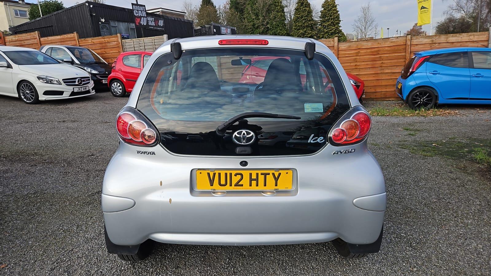 Toyota AYGO 1.0 VVT-i Ice Hatchback 5dr Petrol Manual Euro 5 (67 ps)