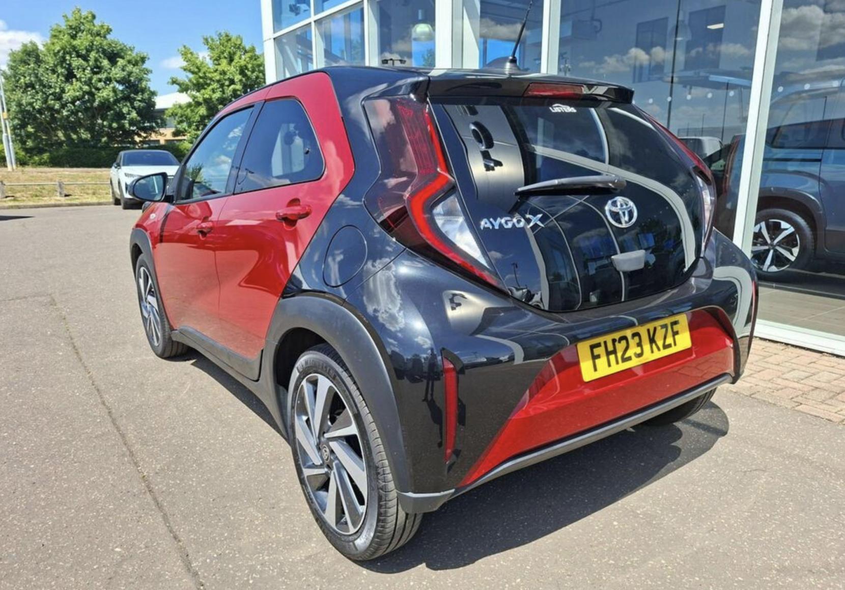 Toyota Aygo X 1.0 VVT-i Edge Hatchback 5dr Petrol Manual Euro 6 (s/s) (72 ps)