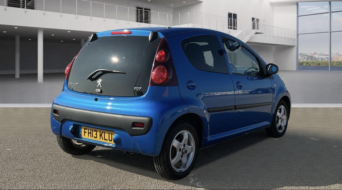 Peugeot 107 1.0 12V Allure Hatchback 5dr Petrol Manual Euro 5 (68 ps)