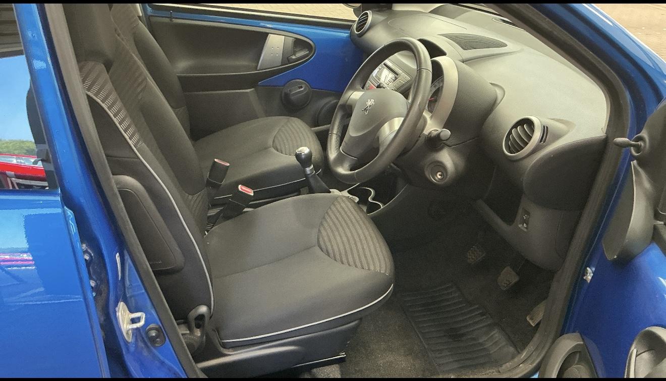 Peugeot 107 1.0 12V Allure Hatchback 5dr Petrol Manual Euro 5 (68 ps)