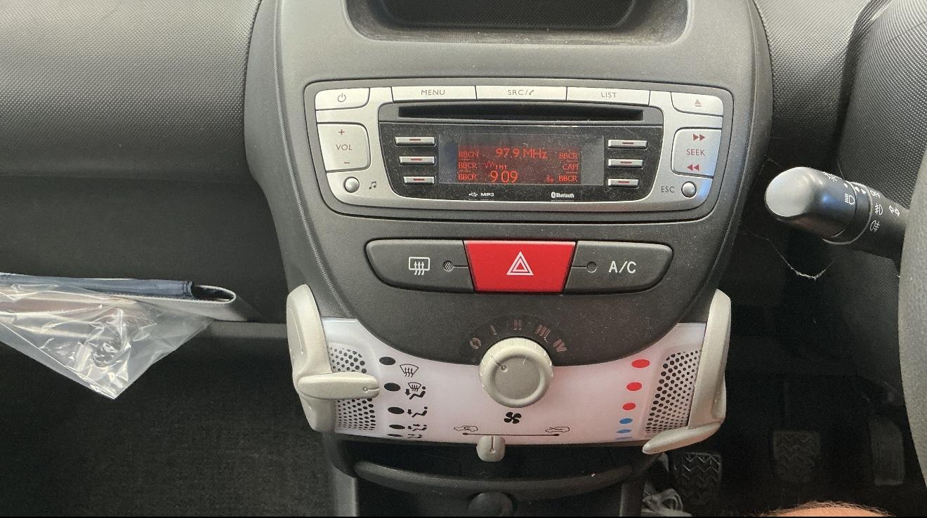 Peugeot 107 1.0 12V Allure Hatchback 5dr Petrol Manual Euro 5 (68 ps)