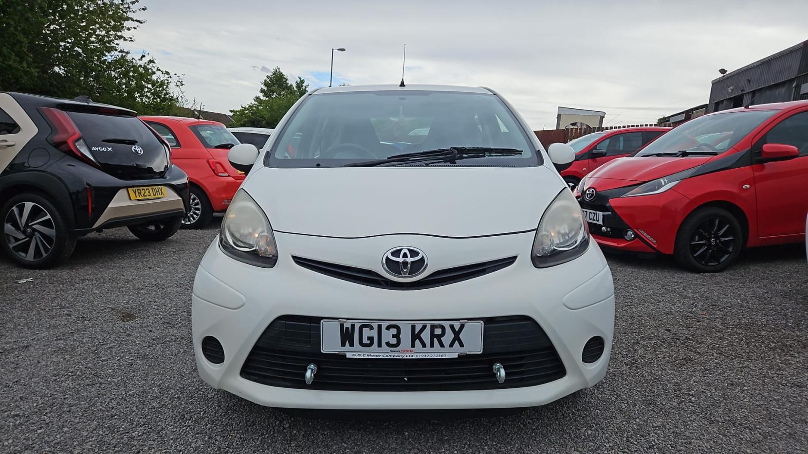 Toyota AYGO 1.0 VVT-i Ice Hatchback 5dr Petrol Manual Euro 5 (67 ps)