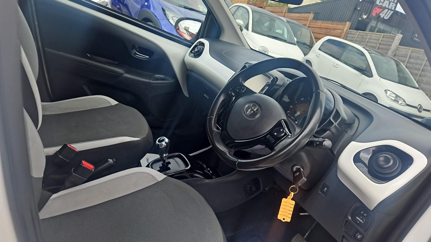 Toyota AYGO 1.0 VVT-i x-press Hatchback 5dr Petrol x-shift Euro 6 (68 ps)