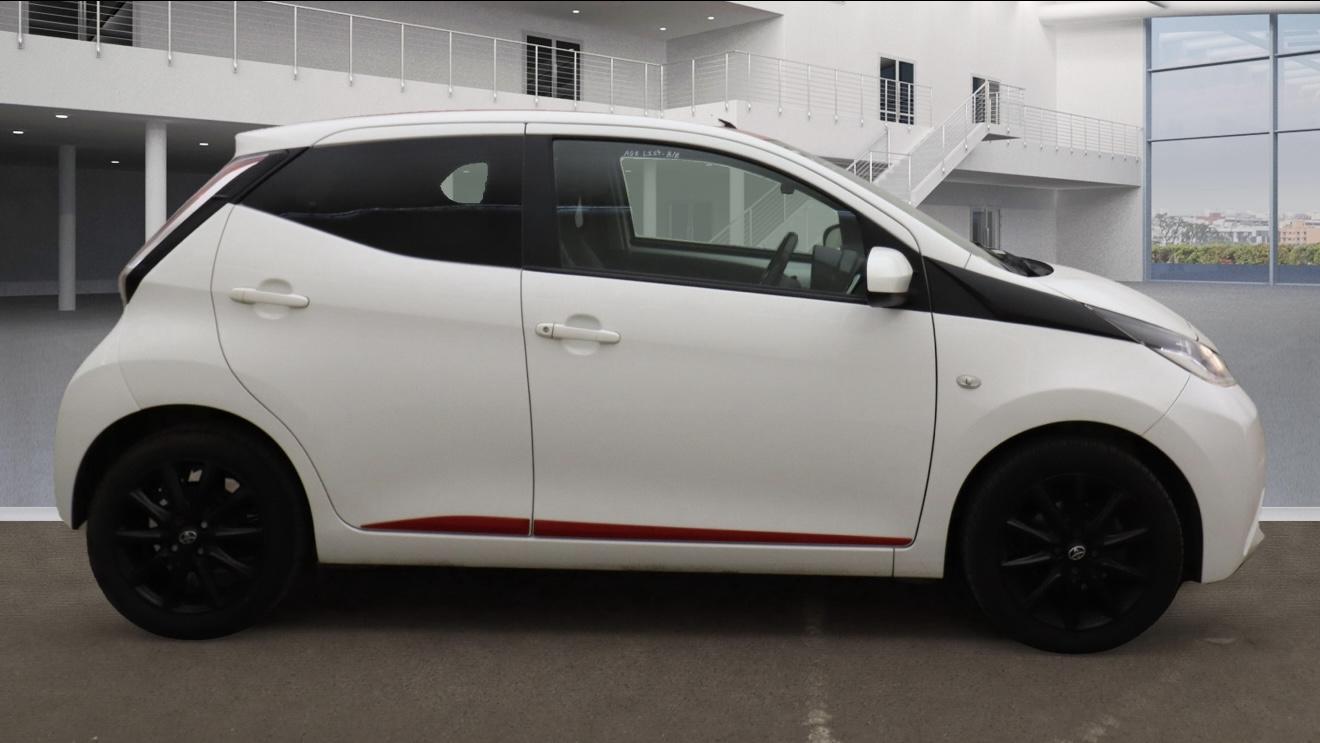 Toyota AYGO 1.0 VVT-i x-press Hatchback 5dr Petrol x-shift Euro 6 (68 ps)