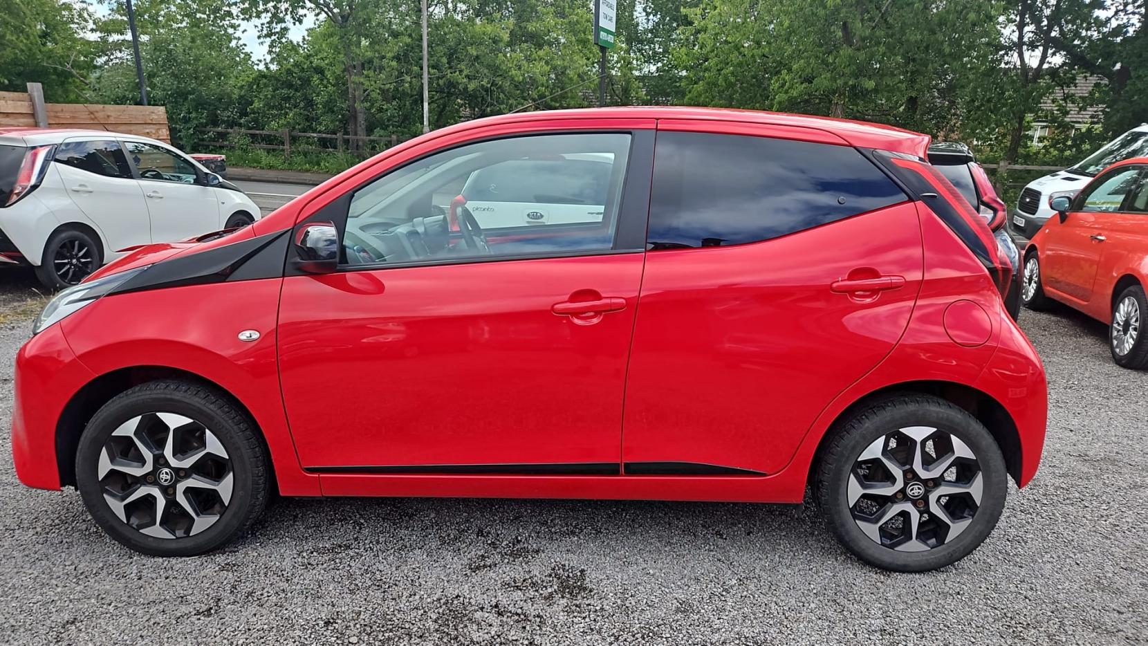 Toyota AYGO 1.0 VVT-i x-trend Hatchback 5dr Petrol Manual Euro 6 (71 ps)