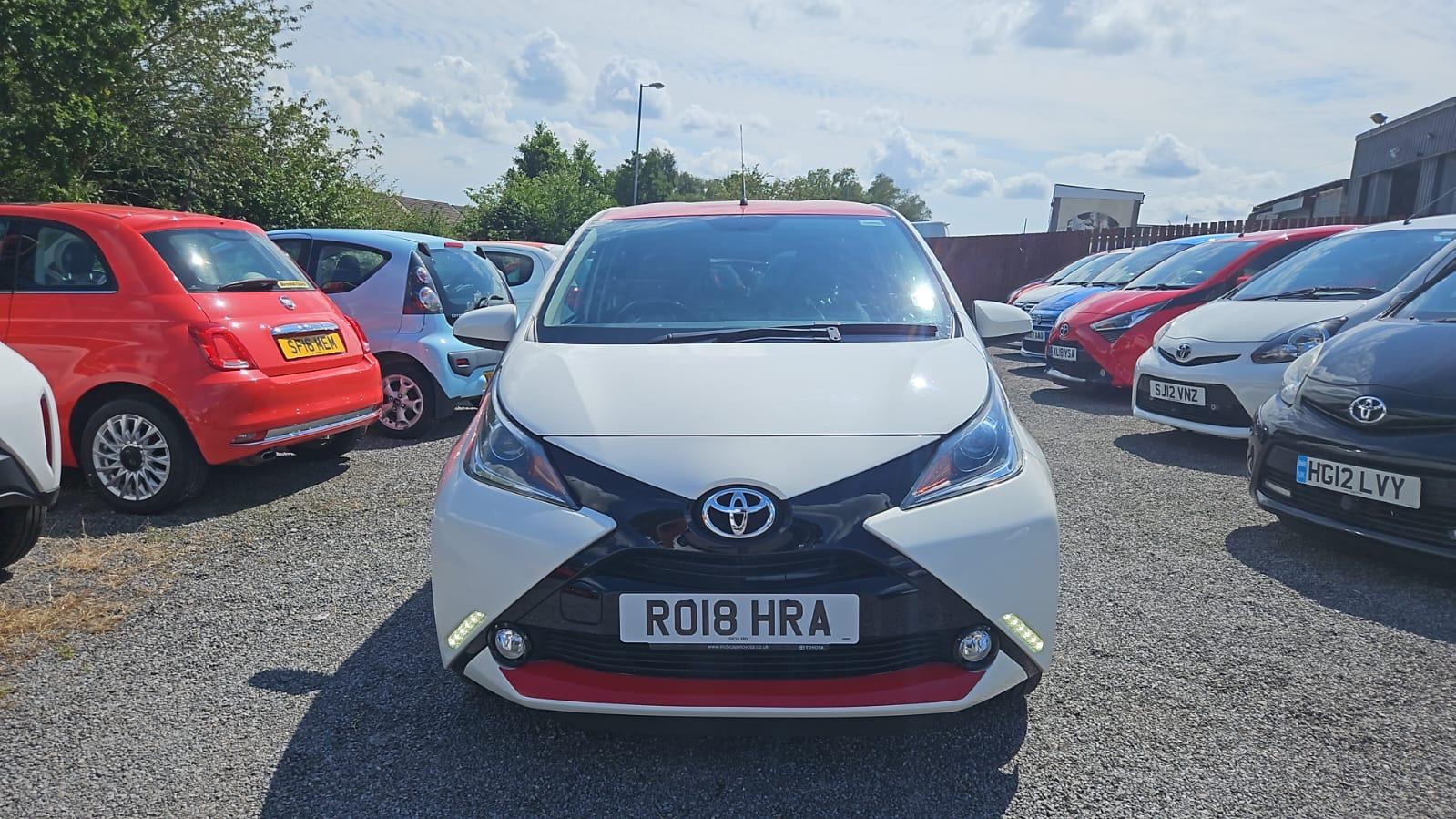 Toyota AYGO 1.0 VVT-i x-press Hatchback 5dr Petrol Manual Euro 6 (68 ps)