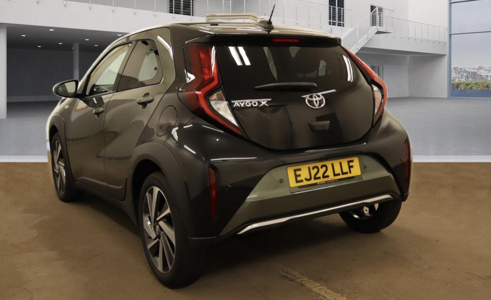 Toyota Aygo X 1.0 VVT-i Exclusive Hatchback 5dr Petrol Manual Euro 6 (s/s) (72 ps)