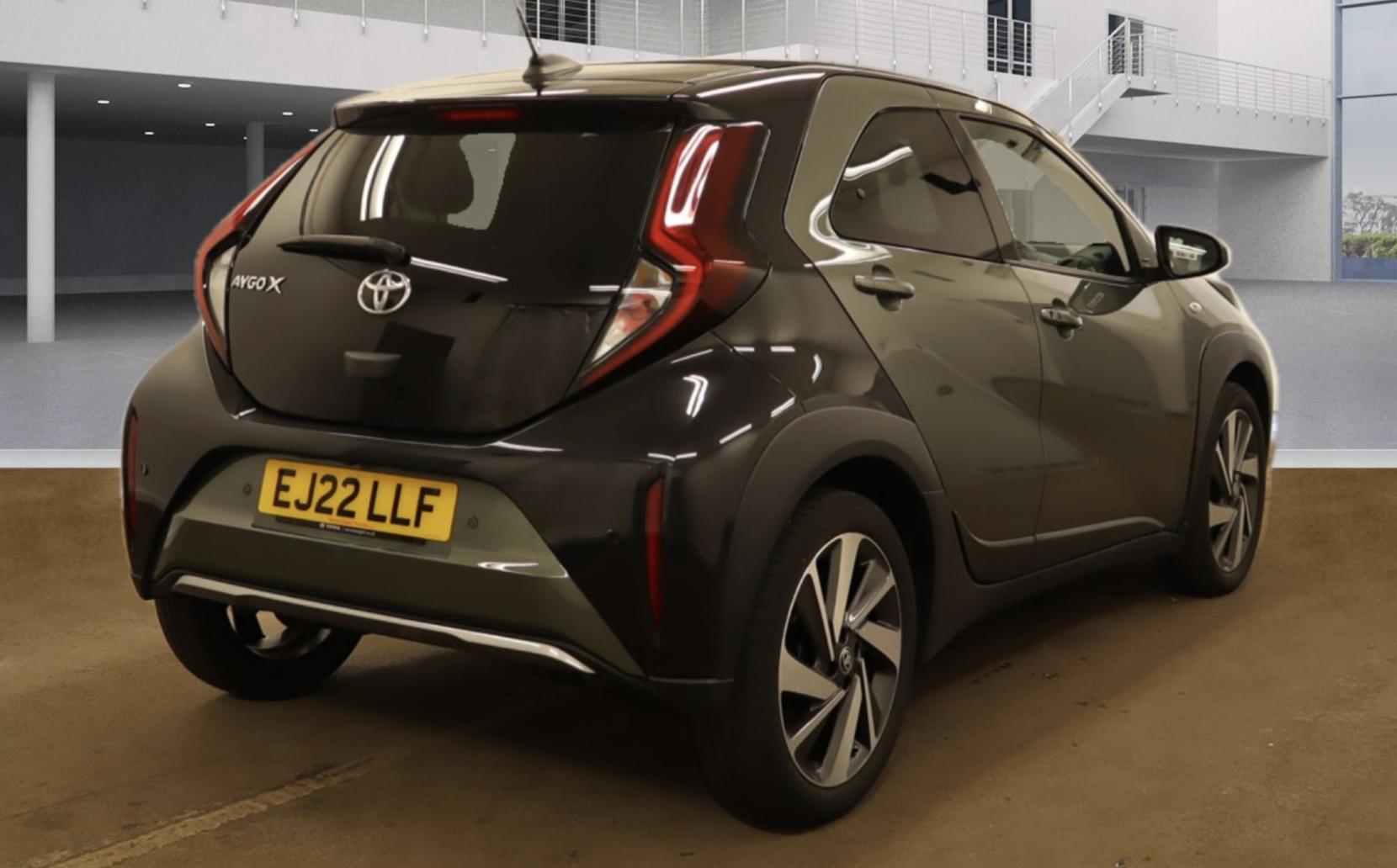 Toyota Aygo X 1.0 VVT-i Exclusive Hatchback 5dr Petrol Manual Euro 6 (s/s) (72 ps)