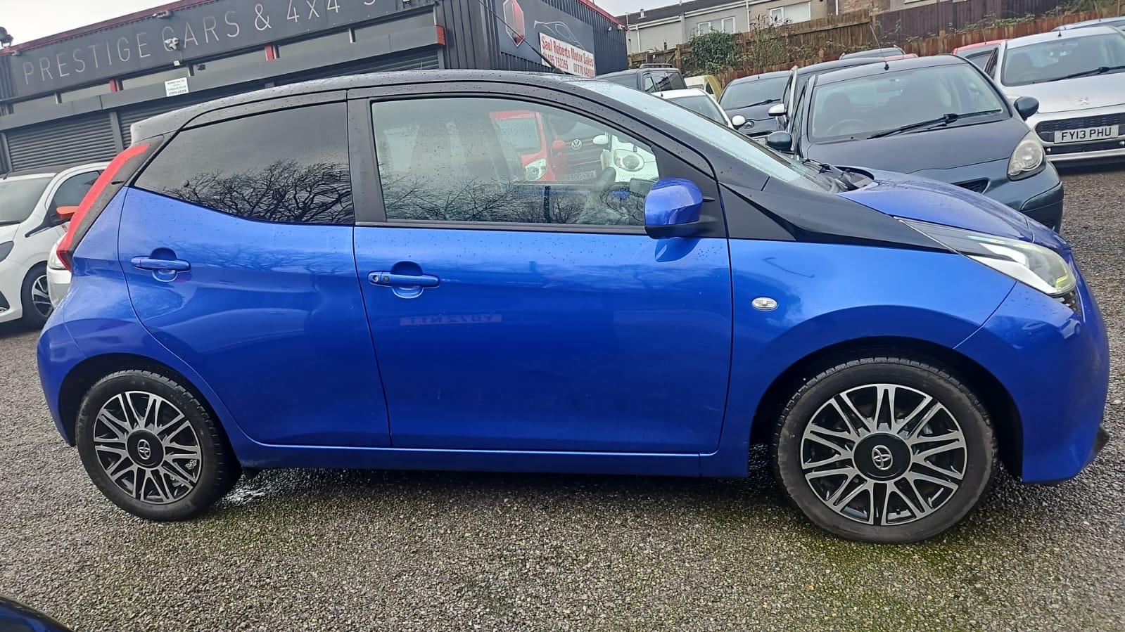 Toyota AYGO 1.0 VVT-i x-clusiv Hatchback 5dr Petrol x-shift Euro 6 (Safety Sense) (71 ps)