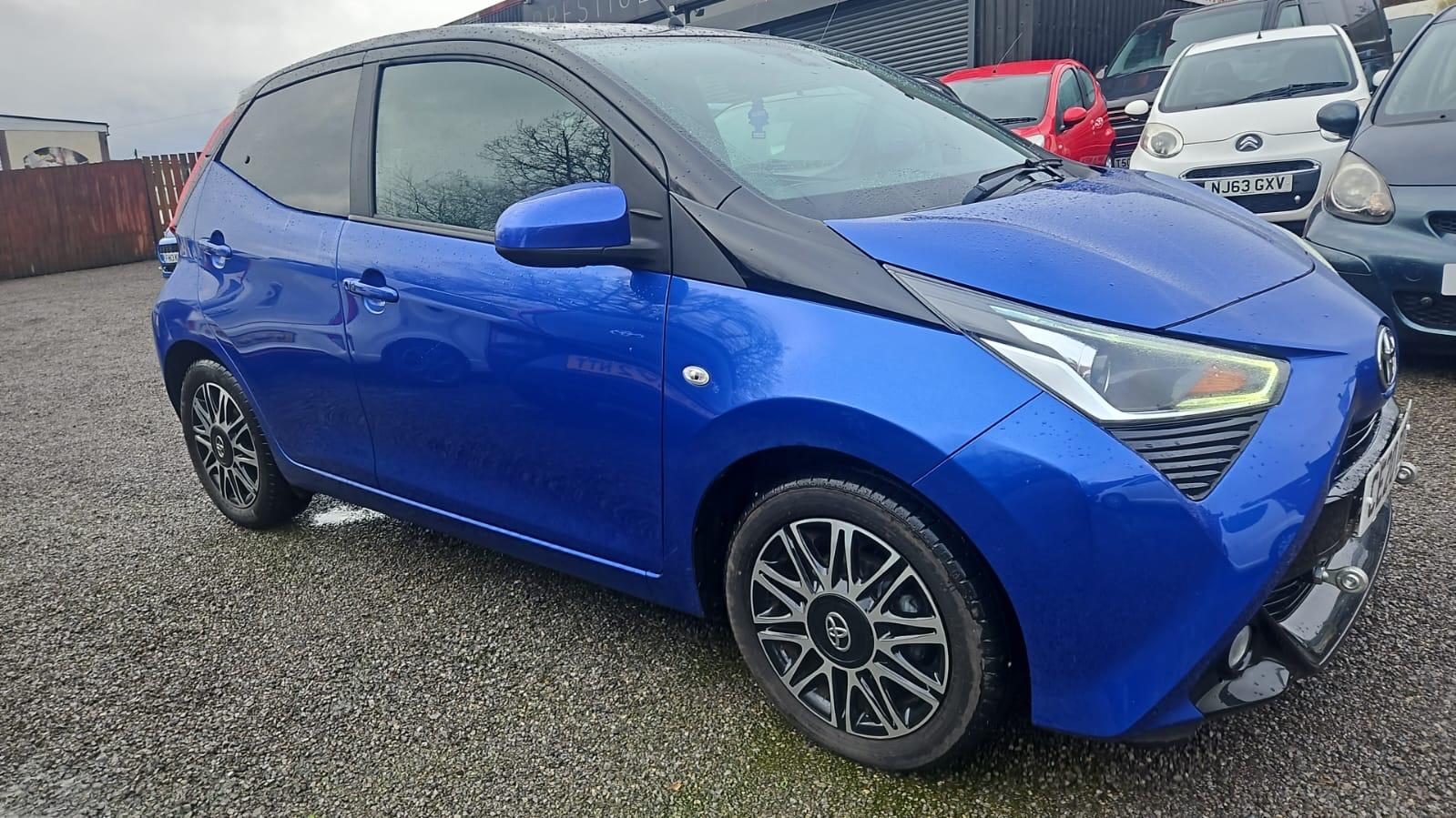 Toyota AYGO 1.0 VVT-i x-clusiv Hatchback 5dr Petrol x-shift Euro 6 (Safety Sense) (71 ps)