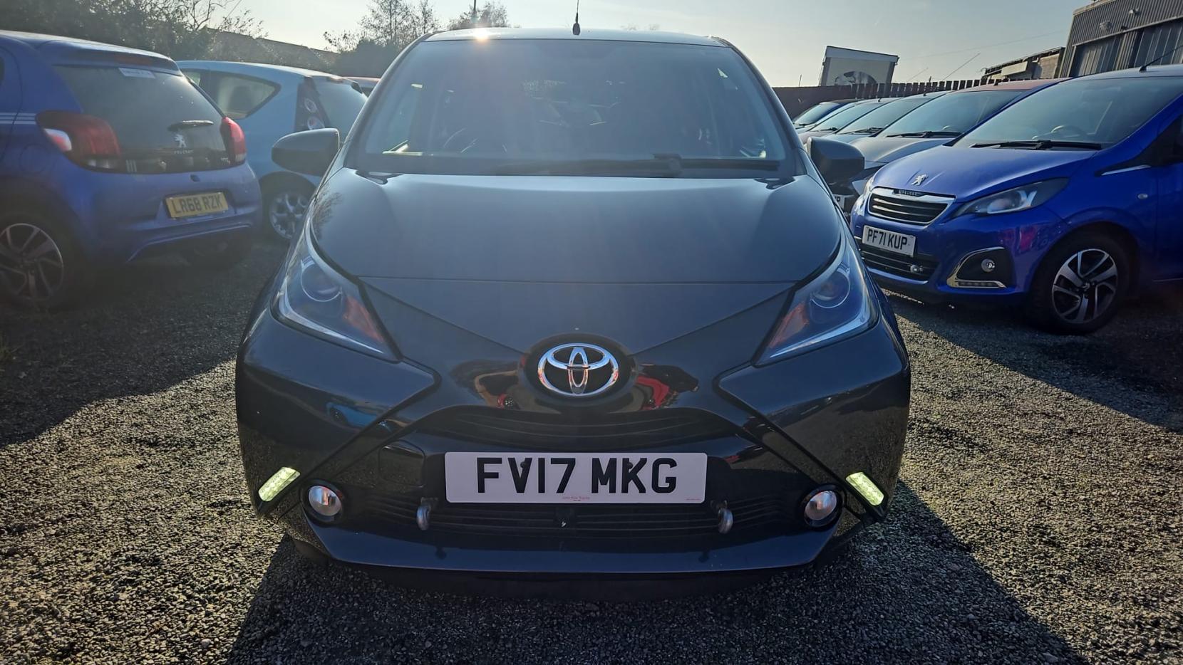 Toyota AYGO 1.0 VVT-i x-clusiv3 Hatchback 5dr Petrol x-shift Euro 6 (68 ps)