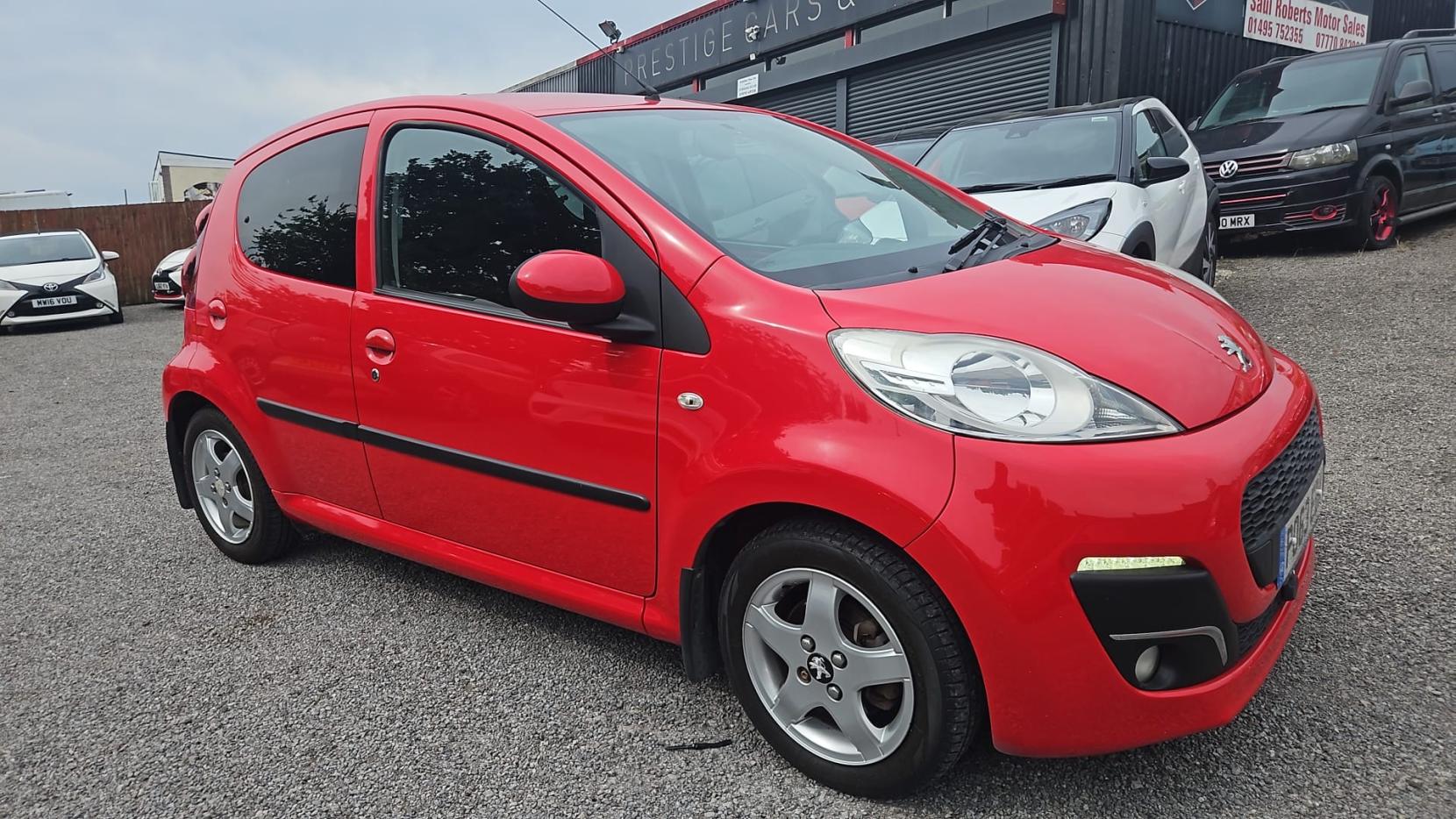 Peugeot 107 1.0 12V Allure Hatchback 5dr Petrol 2 Tronic Euro 5 (68 ps)