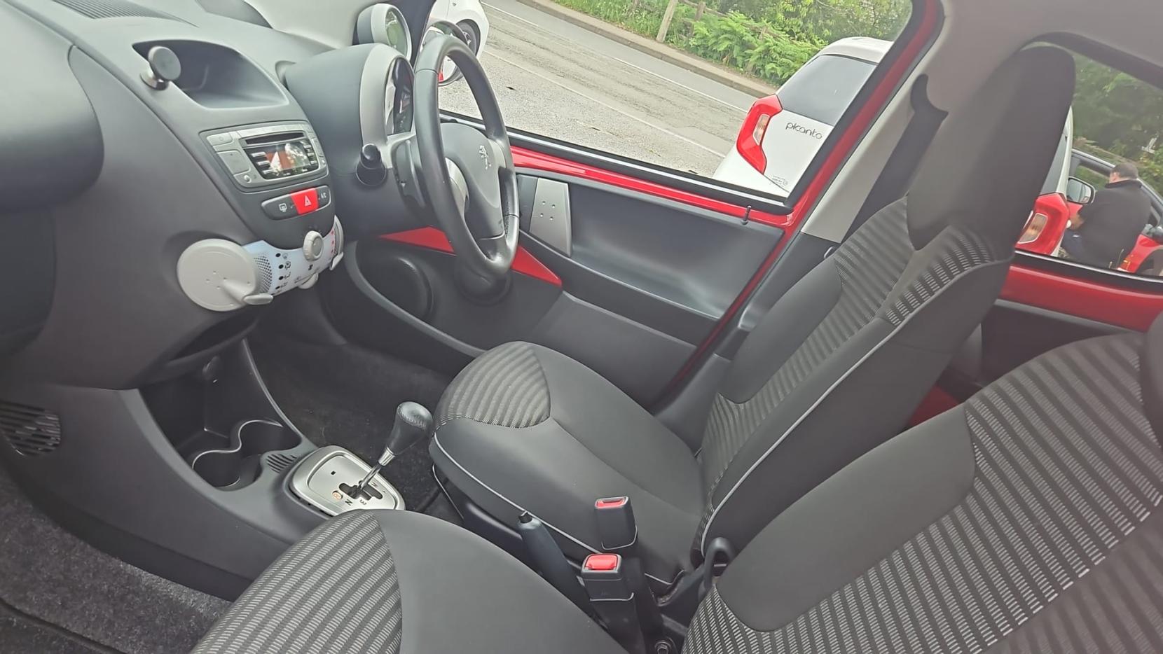 Peugeot 107 1.0 12V Allure Hatchback 5dr Petrol 2 Tronic Euro 5 (68 ps)