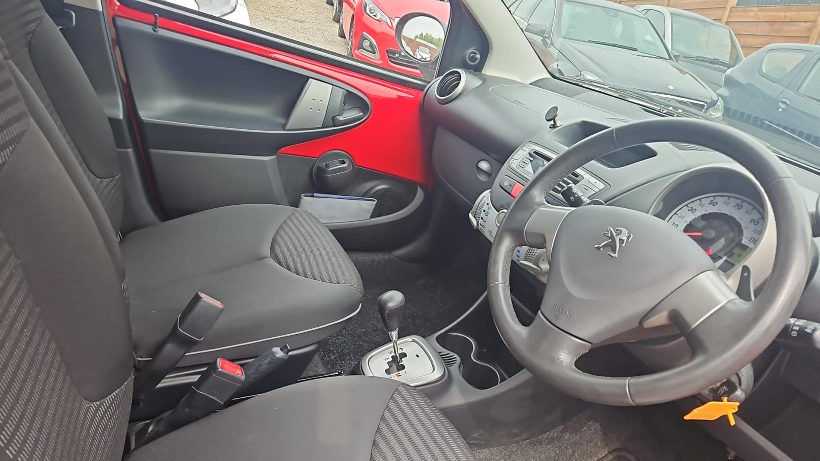 Peugeot 107 1.0 12V Allure Hatchback 5dr Petrol 2 Tronic Euro 5 (68 ps)