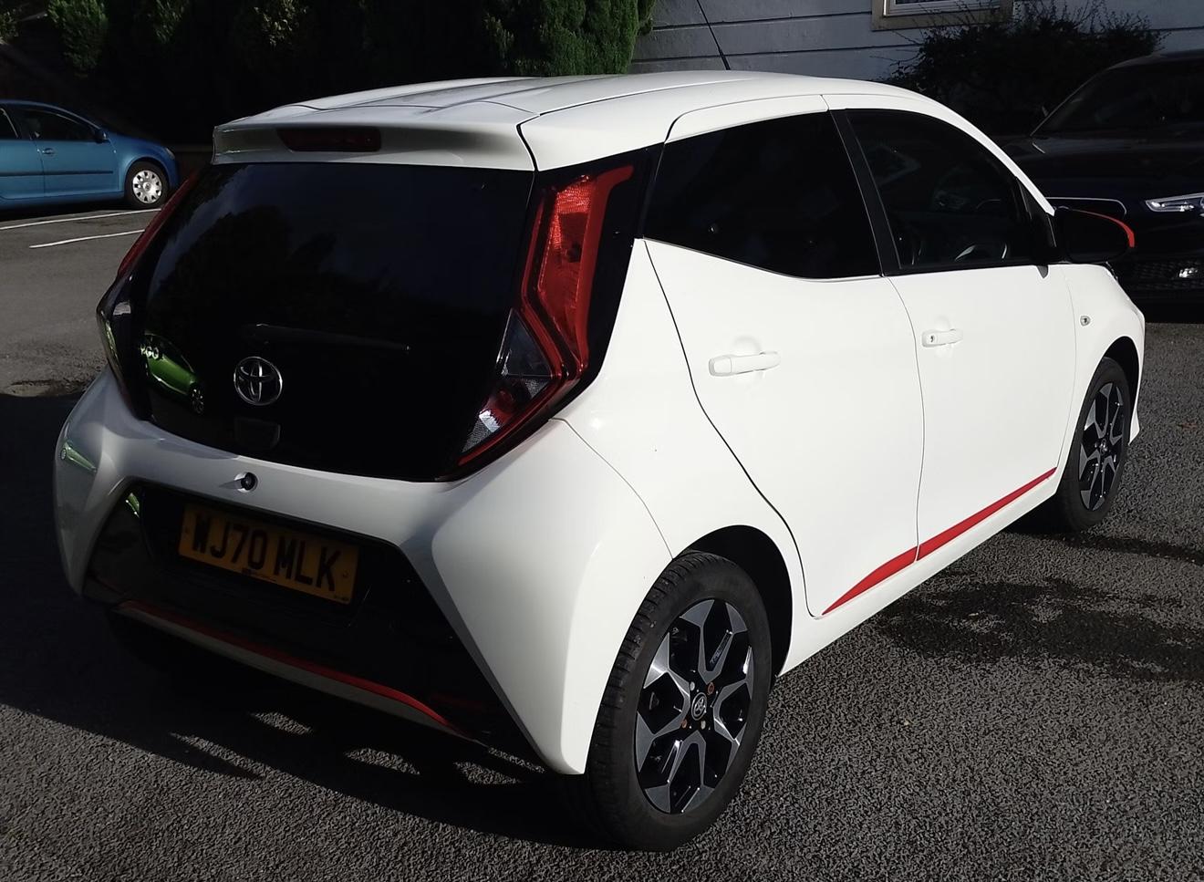 Toyota AYGO 1.0 VVT-i x-trend Hatchback 5dr Petrol x-shift Euro 6 (Safety Sense) (71 ps)