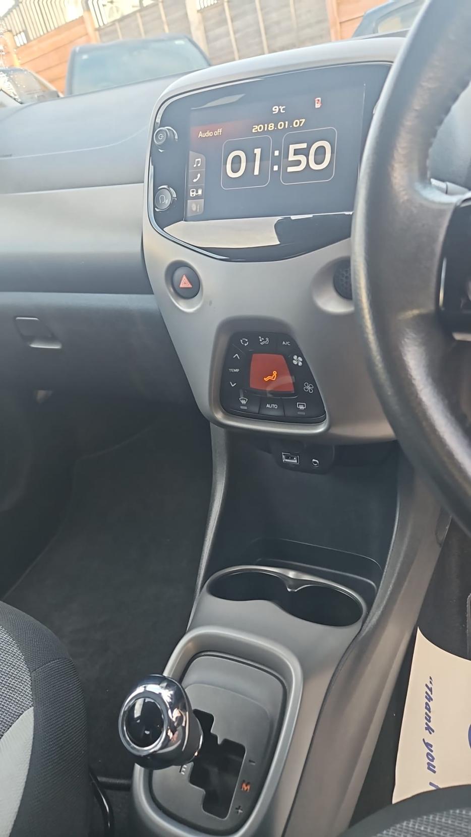 Toyota AYGO 1.0 VVT-i x-trend Hatchback 5dr Petrol x-shift Euro 6 (Safety Sense) (71 ps)