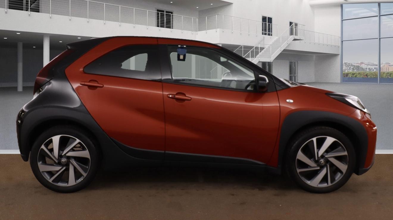 Toyota Aygo X 1.0 VVT-i Exclusive Hatchback 5dr Petrol Manual Euro 6 (s/s) (72 ps)