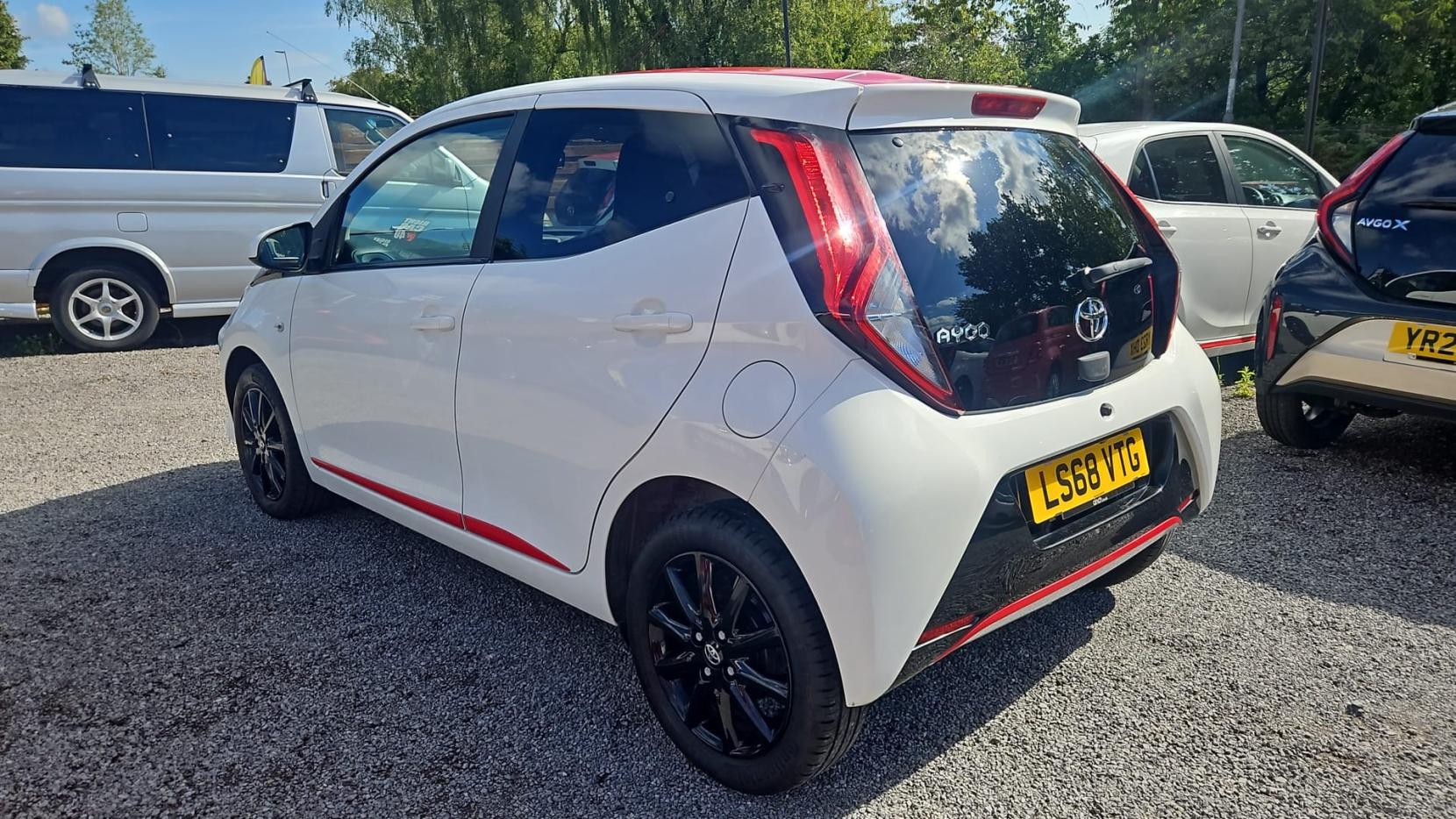 Toyota AYGO 1.0 VVT-i x-press Hatchback 5dr Petrol x-shift Euro 6 (71 ps)