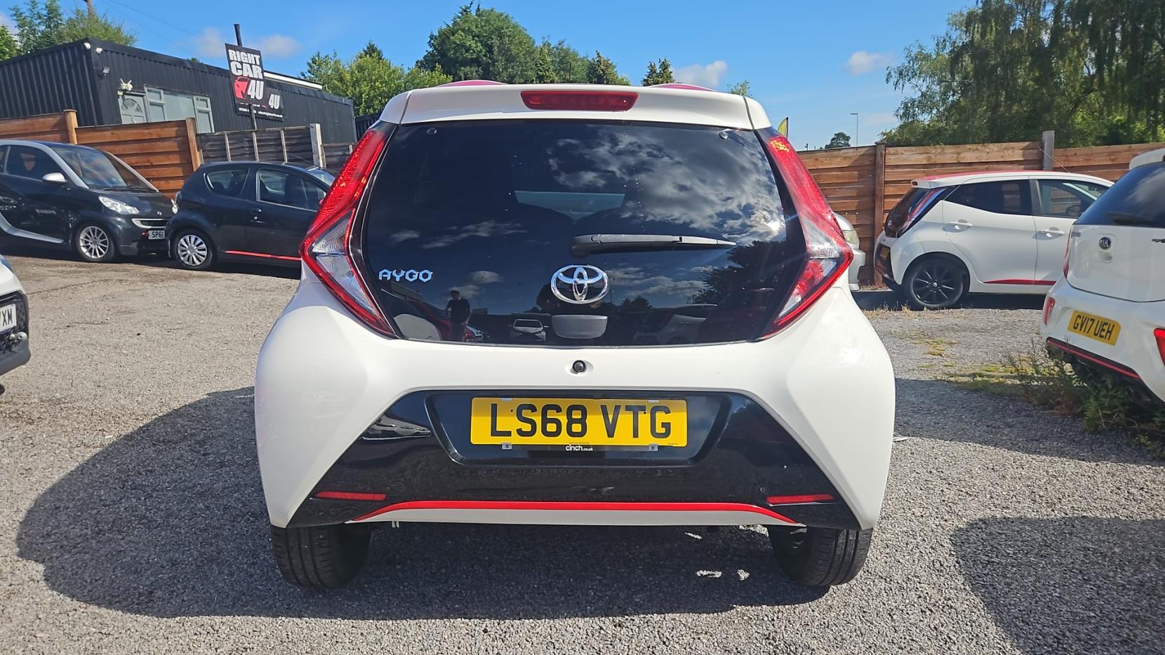 Toyota AYGO 1.0 VVT-i x-press Hatchback 5dr Petrol x-shift Euro 6 (71 ps)