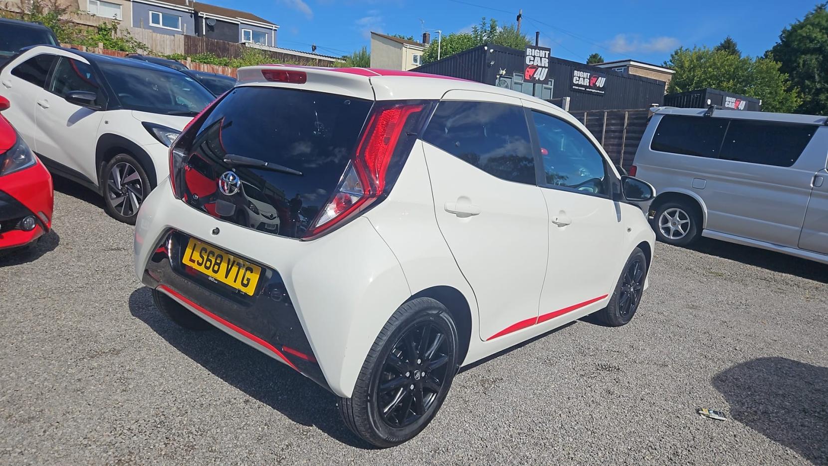 Toyota AYGO 1.0 VVT-i x-press Hatchback 5dr Petrol x-shift Euro 6 (71 ps)