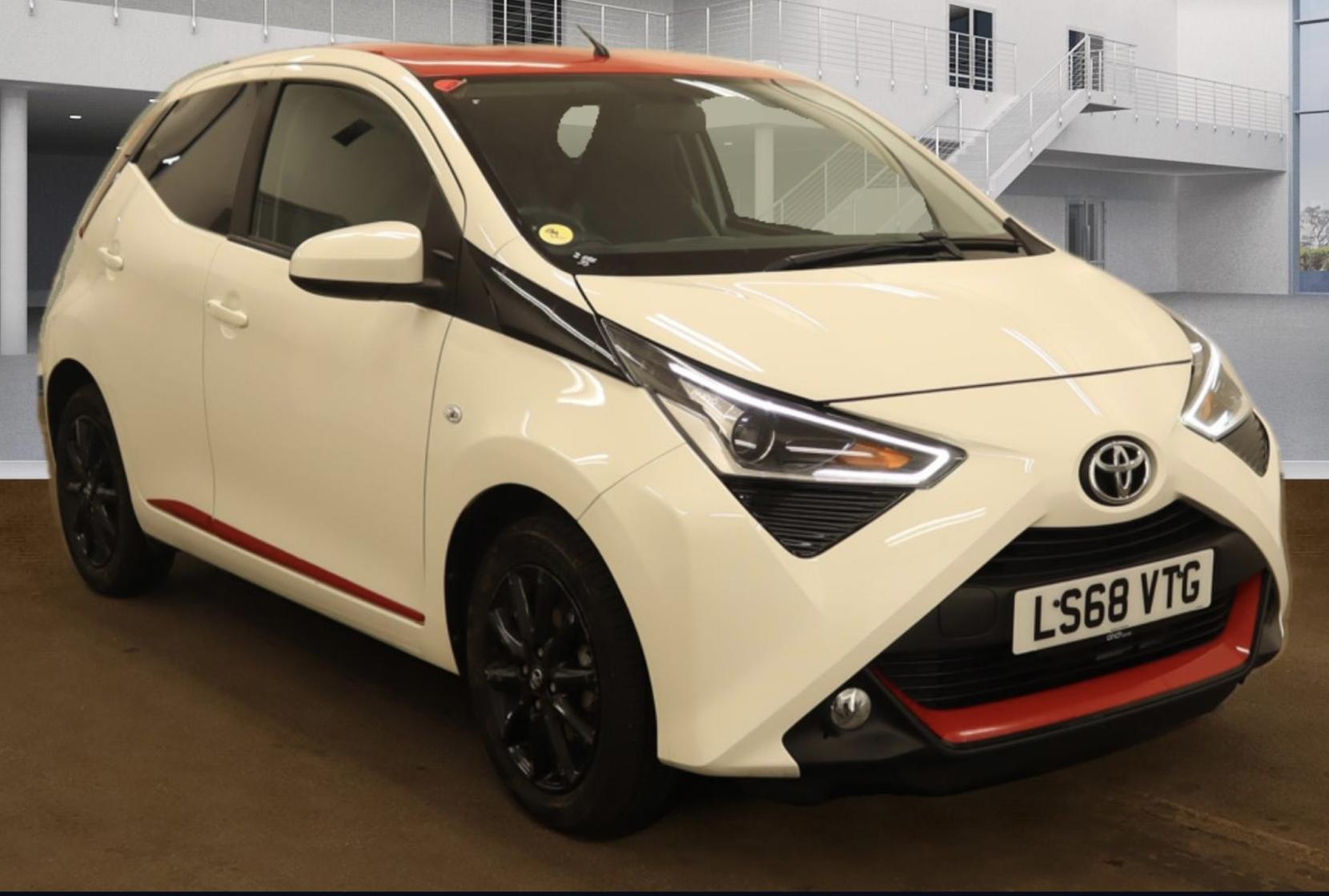 Toyota AYGO 1.0 VVT-i x-press Hatchback 5dr Petrol x-shift Euro 6 (71 ps)