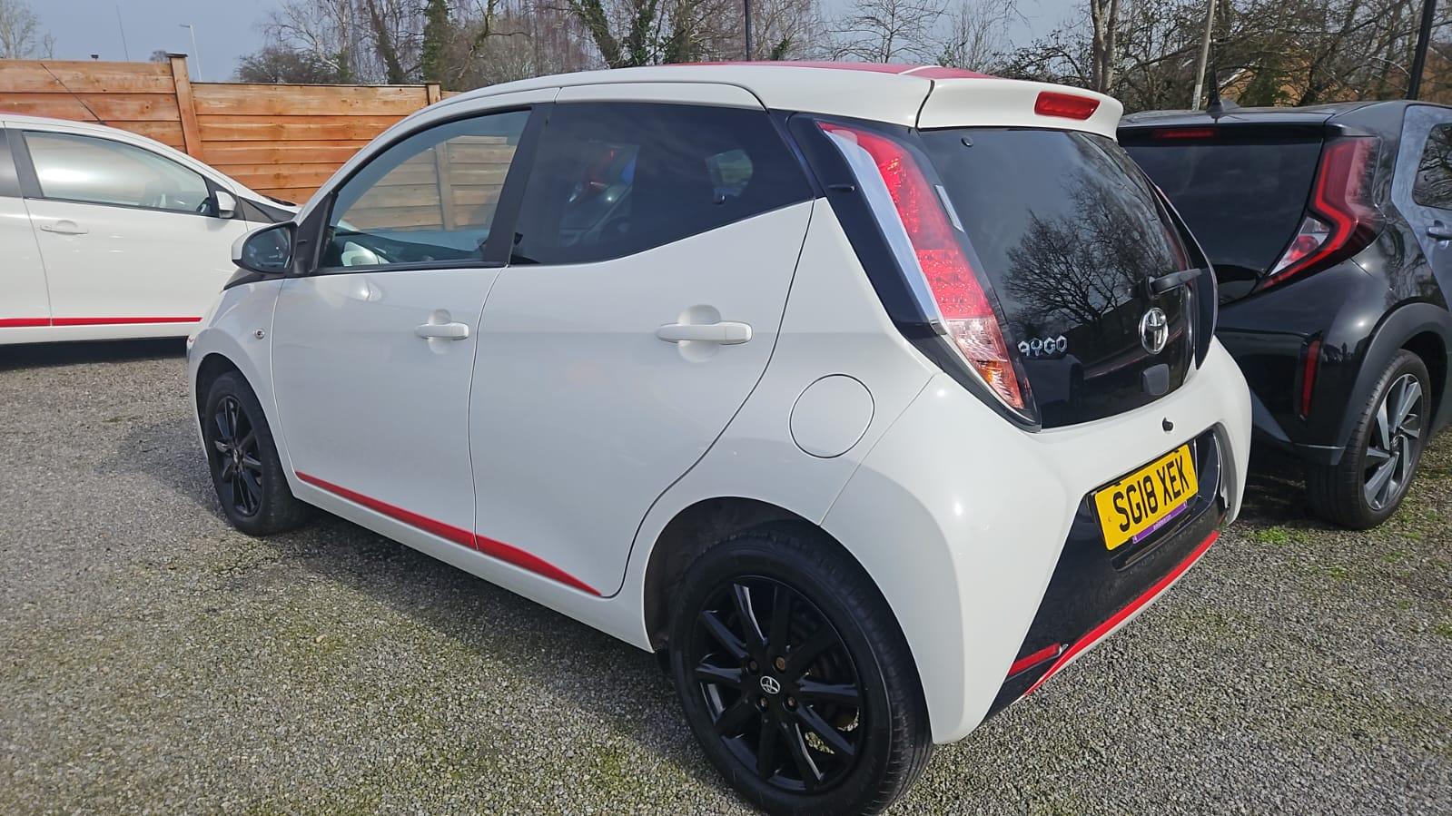 Toyota AYGO 1.0 VVT-i x-press Hatchback 5dr Petrol Manual Euro 6 (68 ps)