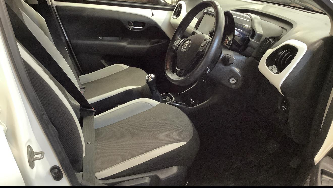Toyota AYGO 1.0 VVT-i x-press Hatchback 5dr Petrol Manual Euro 6 (68 ps)